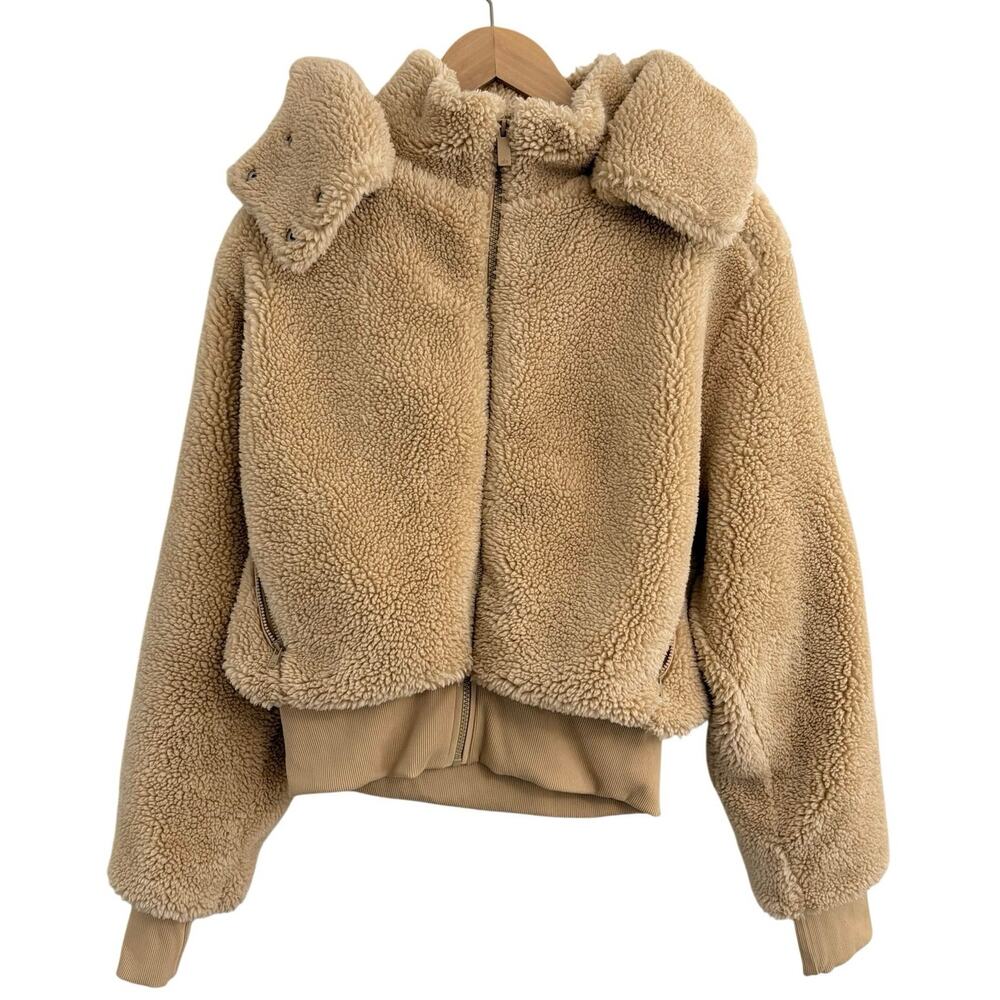 Alo Yoga Foxy Sherpa Jacket Womens Sz Small Camel Granola Girl Gorpcore Athletic